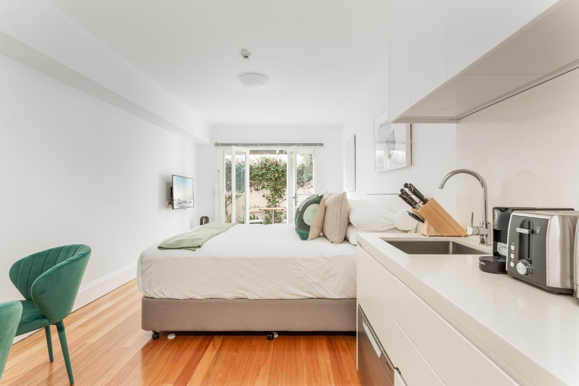 Lovely With Patio 25 Min From Cbd Sydney