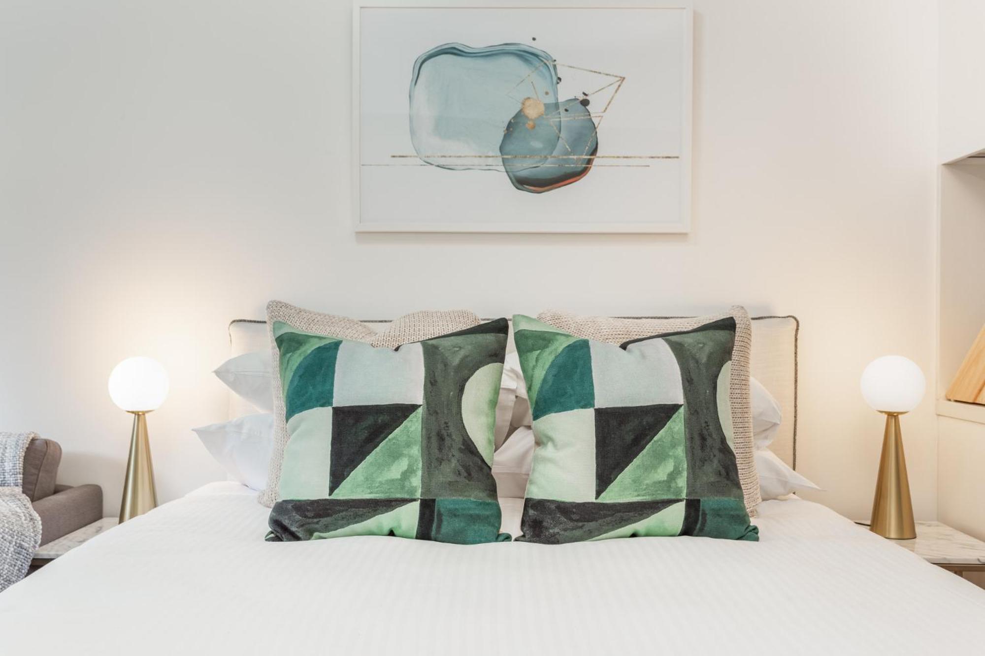 Apartment Lovely With Patio 25 Min From Cbd Sydney